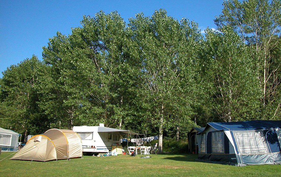 Parcelas para caravanas Camping URROBI